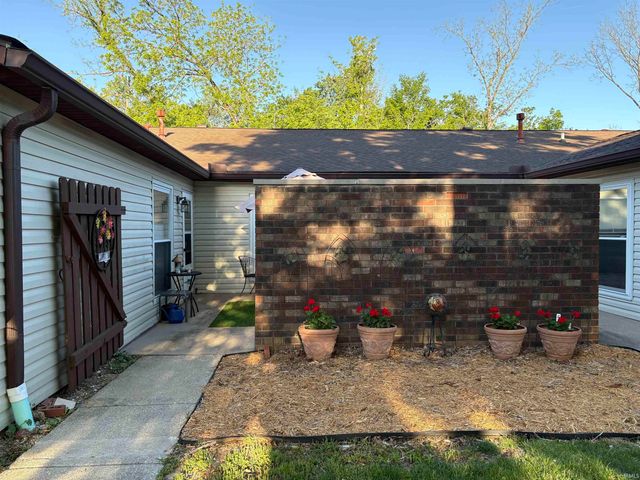 906 E Commons Drive, Bloomington, IN 47401