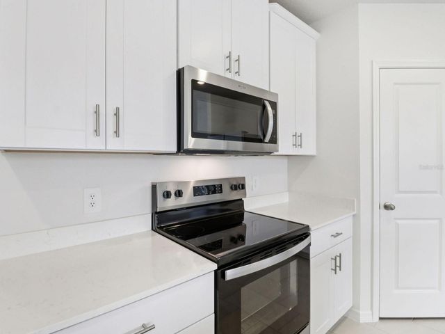 694 MUHLY WAY, Lady Lake, FL 32159