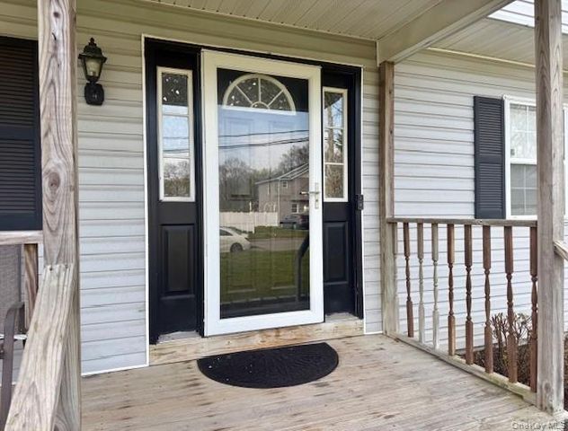 130 Cedar Drive, Bay Shore, NY 11706
