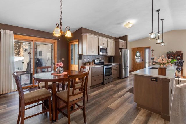 1127 Arthur Drive, Milton, WI 53563