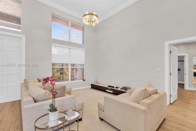 1202 S Manor Dr S, Weston, FL 33326