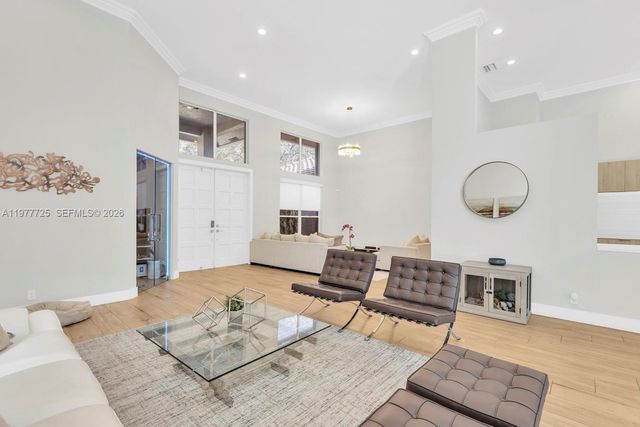 1202 S Manor Dr S, Weston, FL 33326