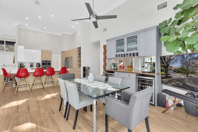 1202 S Manor Dr S, Weston, FL 33326