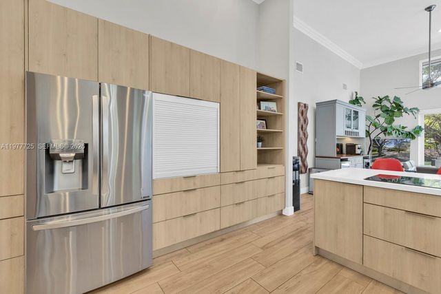 1202 S Manor Dr S, Weston, FL 33326