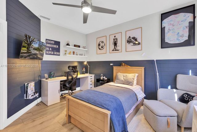 1202 S Manor Dr S, Weston, FL 33326