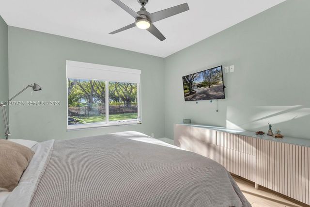 1202 S Manor Dr S, Weston, FL 33326