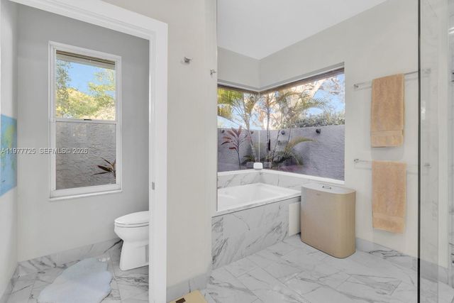 1202 S Manor Dr S, Weston, FL 33326