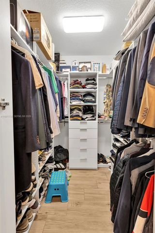 1202 S Manor Dr S, Weston, FL 33326