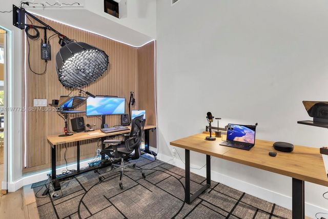 1202 S Manor Dr S, Weston, FL 33326