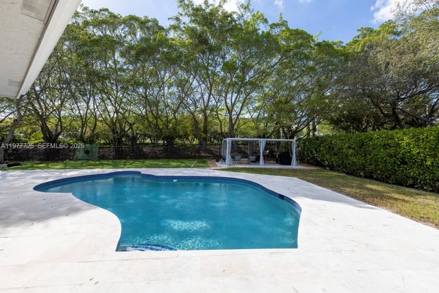 1202 S Manor Dr S, Weston, FL 33326