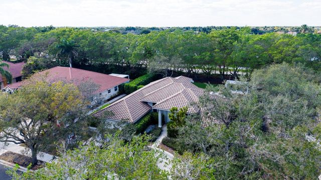 1202 S Manor Dr S, Weston, FL 33326