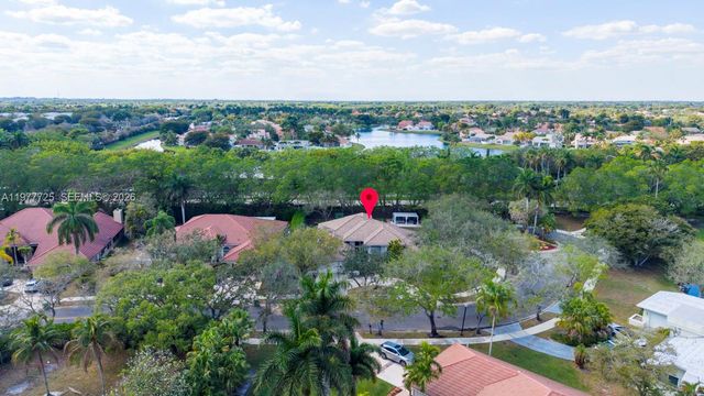 1202 S Manor Dr S, Weston, FL 33326