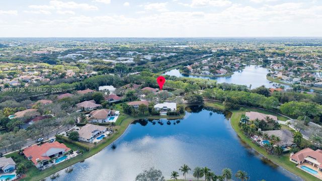 1202 S Manor Dr S, Weston, FL 33326