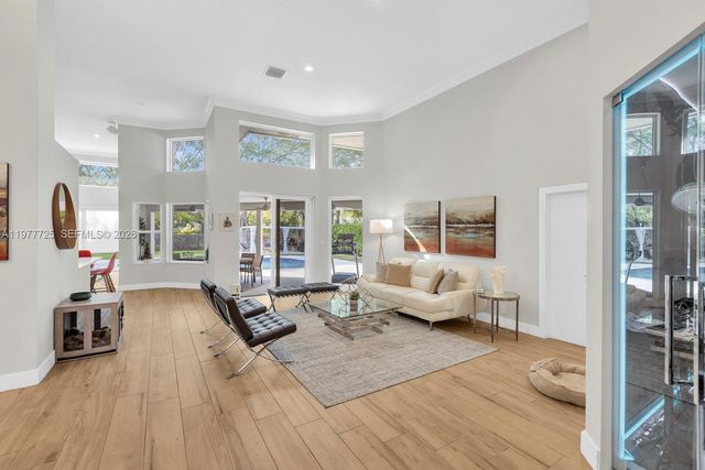 1202 S Manor Dr S, Weston, FL 33326