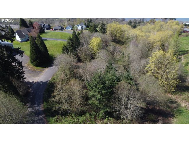 420 TOPEKA Rd, Kelso, WA 98626