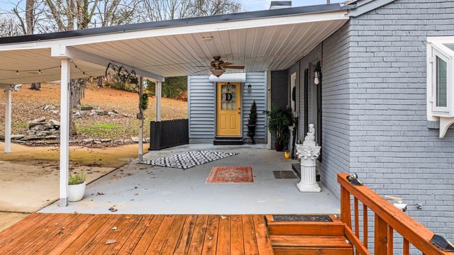 808 3rd Ave, Fayetteville, TN 37334