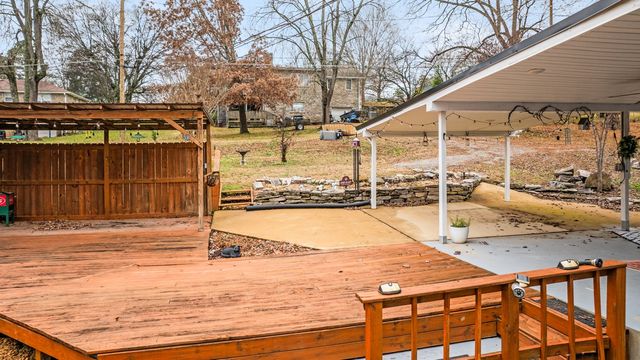 808 3rd Ave, Fayetteville, TN 37334