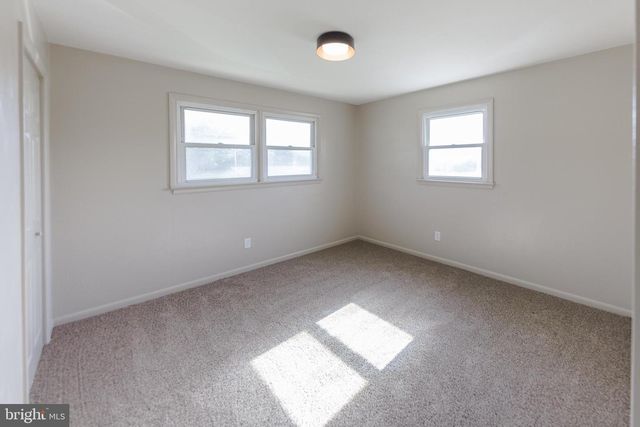 1539 LAKE SHORE DR, Chambersburg, PA 17202