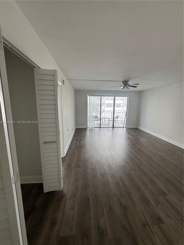 16710 NE 9th Ave 305, North Miami Beach, FL 33162