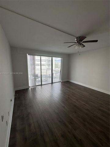 16710 NE 9th Ave 305, North Miami Beach, FL 33162
