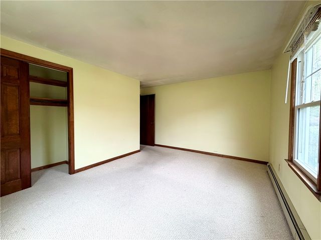 6 Lakewood Drive, Narragansett, RI 02882