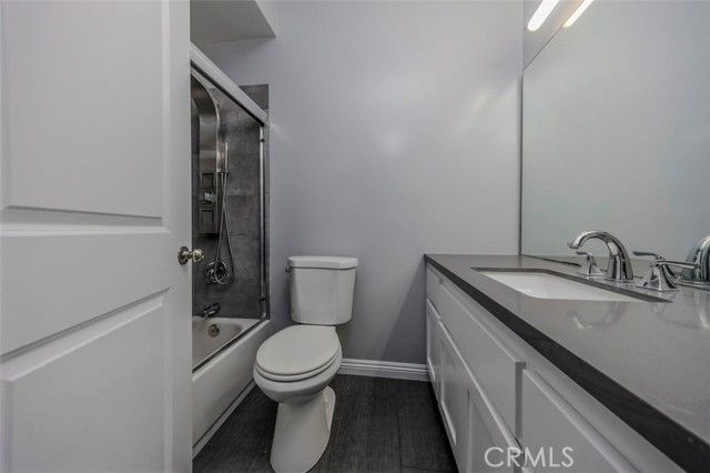 555 Maine Avenue 330, Long Beach, CA 90802