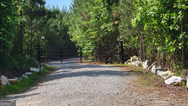 8235 WEST CARROLL Road, Whitesburg, GA 30185
