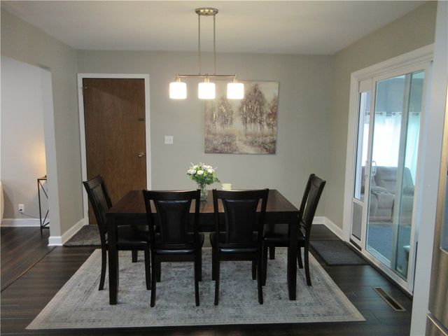 223 Gartley Ave, Ellport Boro, PA 16117