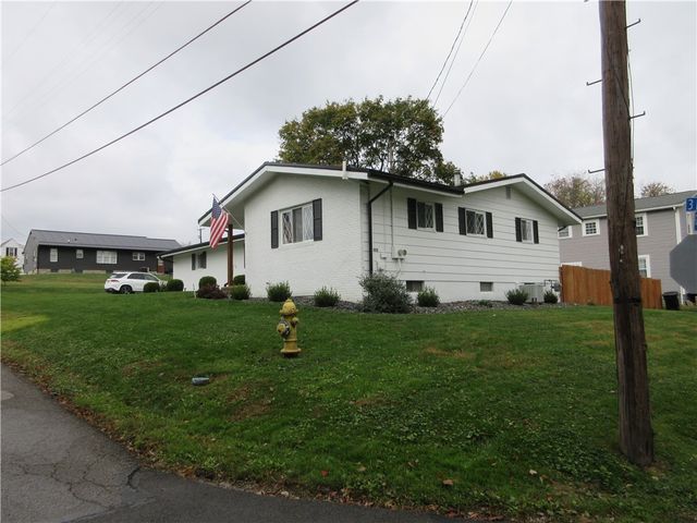 223 Gartley Ave, Ellport Boro, PA 16117