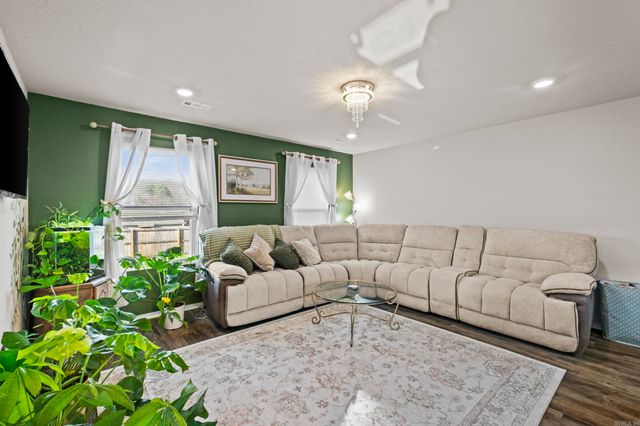 13 Sun Drenched Trail, Conway, AR 72032