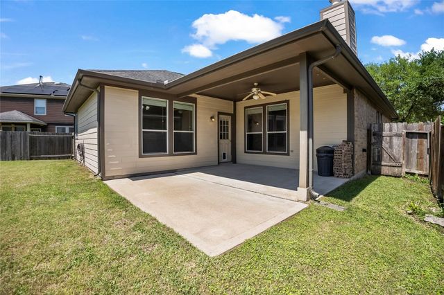 12920 Meadow Springs Drive, Pearland, TX 77584