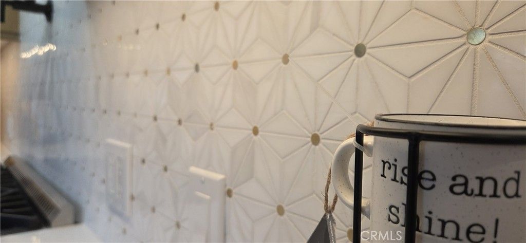 Image 34 of property listing at 1800 Oxford., Los Angeles, CA 90006