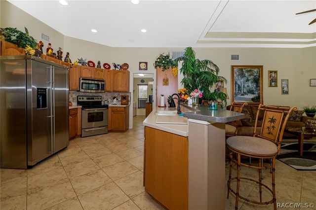 5 Peachwood Point W, Homosassa, FL 34446