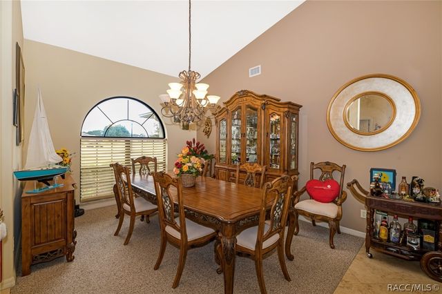 5 Peachwood Point W, Homosassa, FL 34446