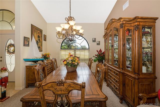 5 Peachwood Point W, Homosassa, FL 34446