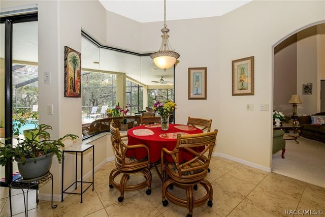 5 Peachwood Point W, Homosassa, FL 34446