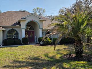 5 Peachwood Point W, Homosassa, FL 34446