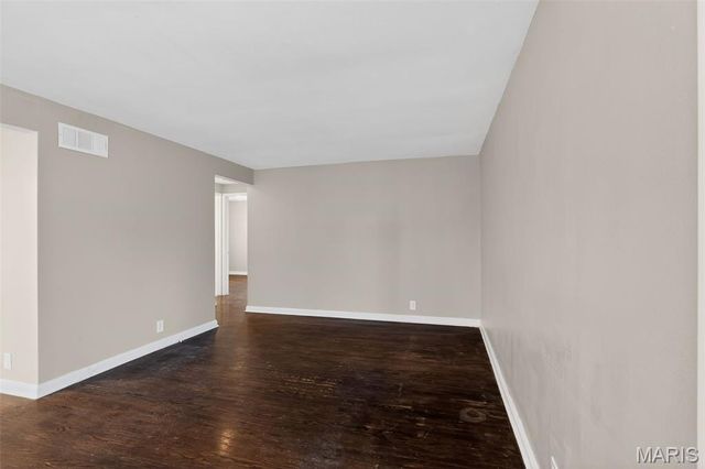 8124 Titus Road, St Louis, MO 63114