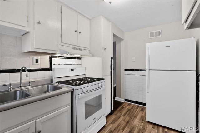 8124 Titus Road, St Louis, MO 63114