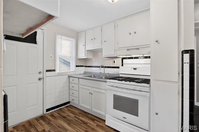 8124 Titus Road, St Louis, MO 63114