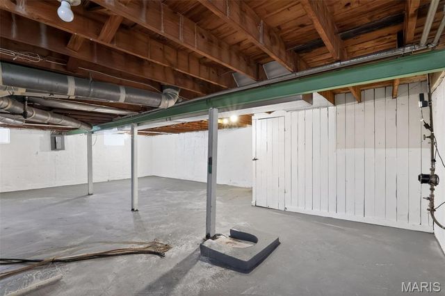 8124 Titus Road, St Louis, MO 63114