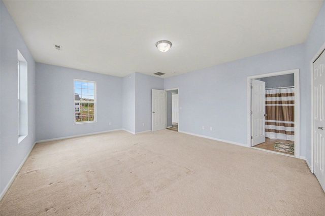 1016 W Summerfield Glen Circle 87, Ann Arbor, MI 48103