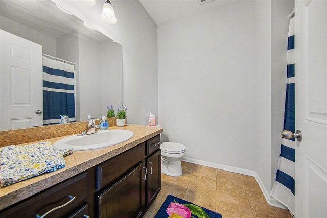 1016 W Summerfield Glen Circle 87, Ann Arbor, MI 48103