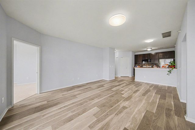 1016 W Summerfield Glen Circle 87, Ann Arbor, MI 48103