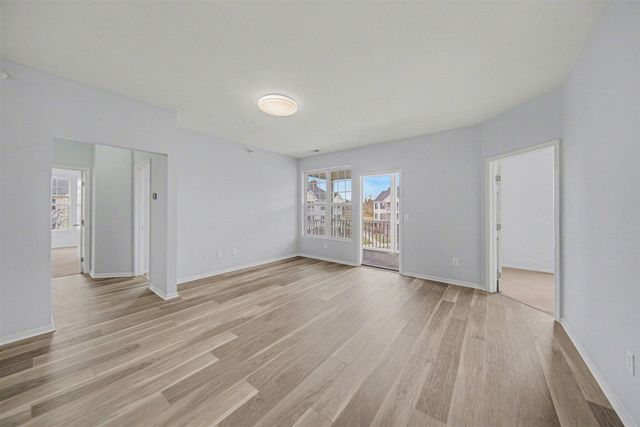 1016 W Summerfield Glen Circle 87, Ann Arbor, MI 48103
