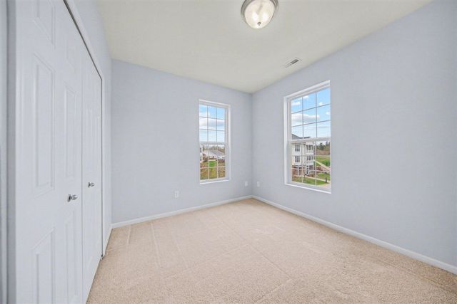 1016 W Summerfield Glen Circle 87, Ann Arbor, MI 48103