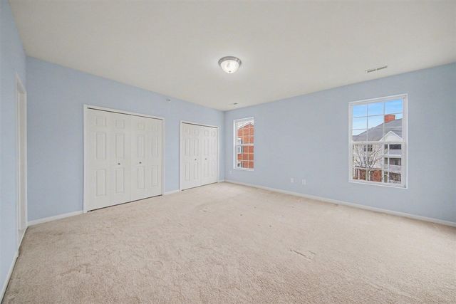 1016 W Summerfield Glen Circle 87, Ann Arbor, MI 48103