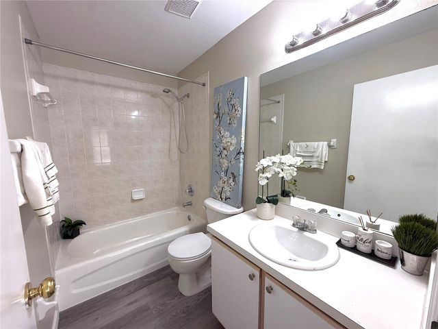 2035 FLUORSHIRE DRIVE, Brandon, FL 33511
