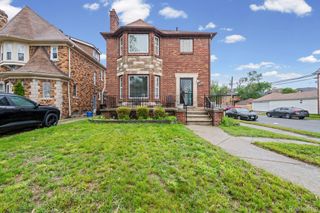 17500 Pennington Drive, Detroit, MI 48221