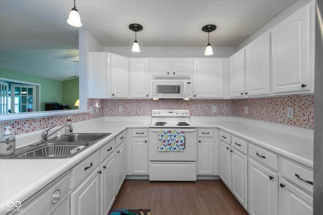 10830 Pine Valley Path, Indianapolis, IN 46234
